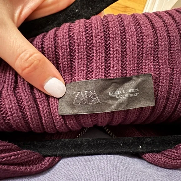 Zara Plum Ribbed Knit Vest - Picture 3 of 3